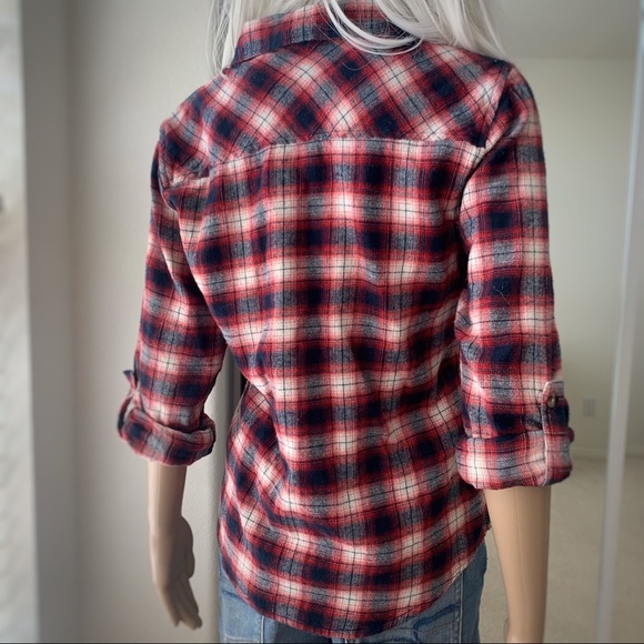 ♡ Love notes ♡ cowgirl blouse L rollup sleeve top - Picture 4 of 7